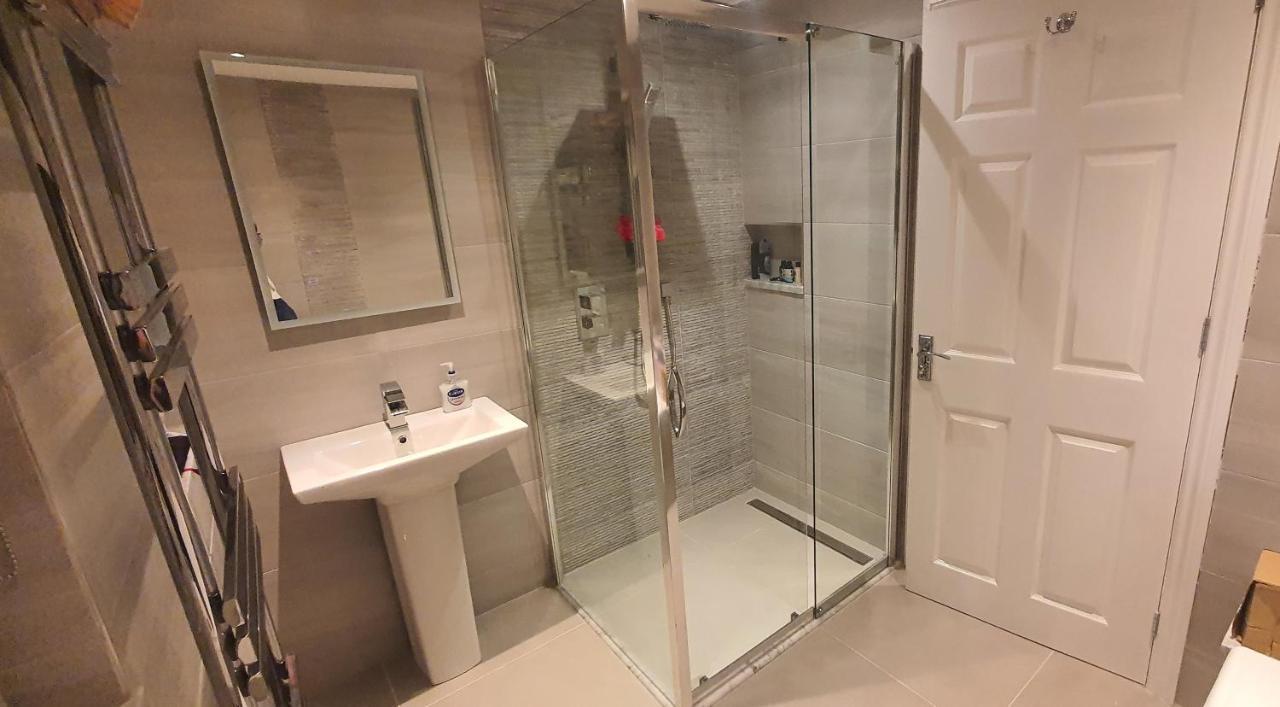 Ballymena/ Belfast/ Antrim Coast/galgorm Holiday home Ballymena